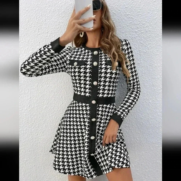 . Dresses & Skirts - Houndstooth Print Button Front Dress
